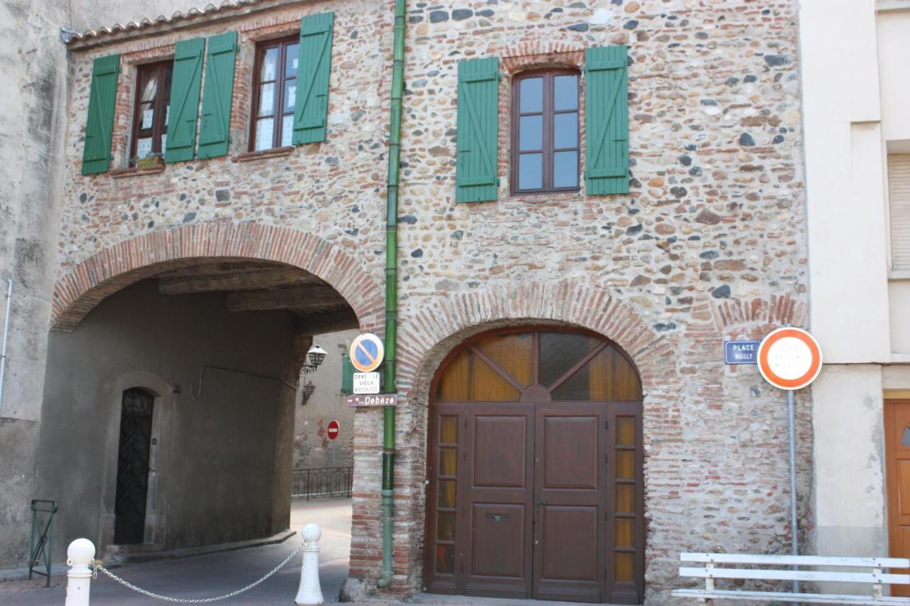 Hotel" La Tour De L'Horloge " 리브잘트 외부 사진